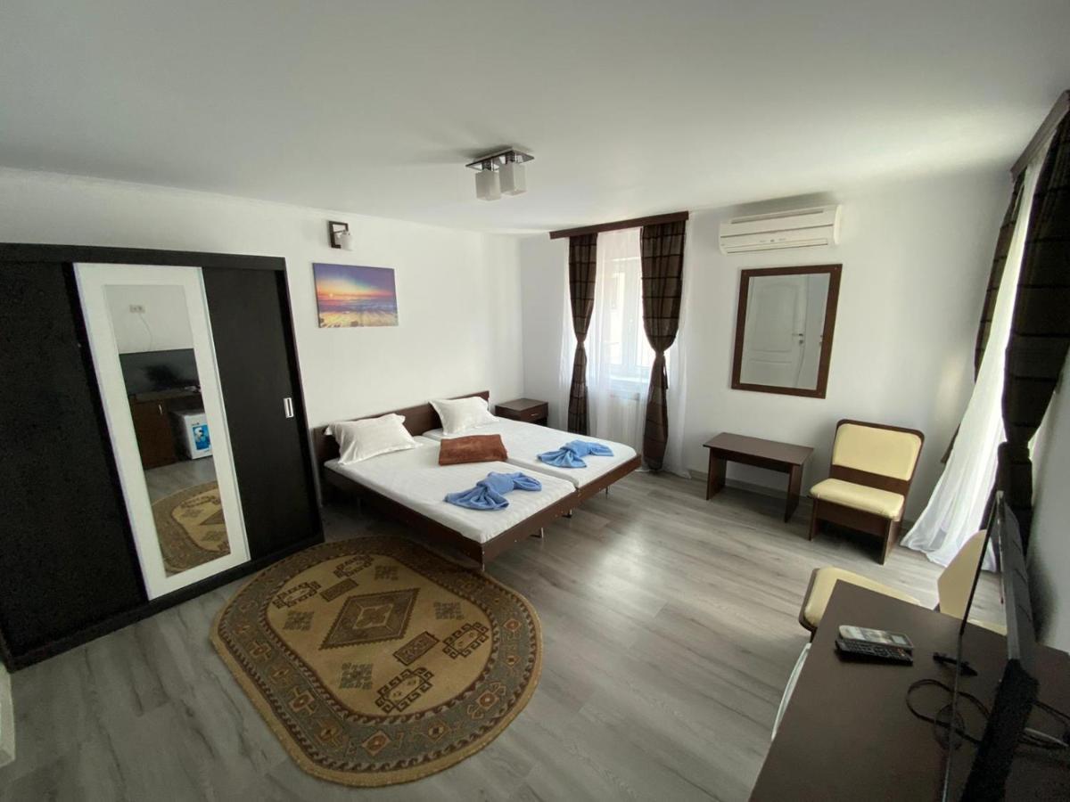 Hotel Cool Breeze - Mamaia Nord Năvodari Exterior foto